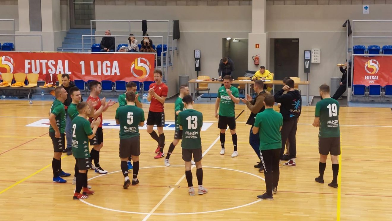 Futsal: Pojedynek sąsiadów