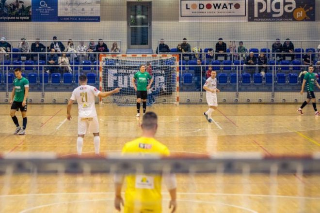 Futsal: Remis z beniaminkiem