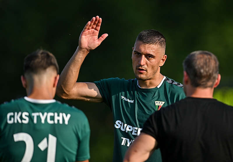 Prezentacja zespołu i.. koszulek!